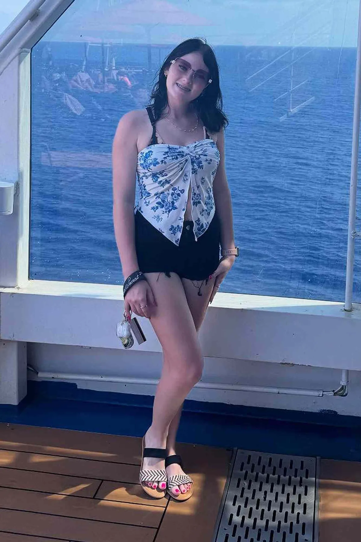 Anna kepner: Tragic Death of  on Carnival Horizon Cruise