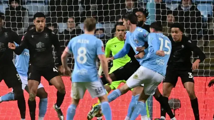 Coventry vs Sheffield Wednesday: Championship Leaders Held to Draw