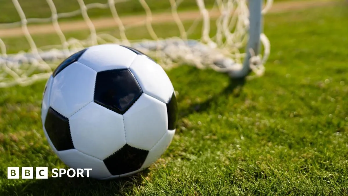 Live Football Scores: Liverpool Faces Tough Challenge Against Paris SG