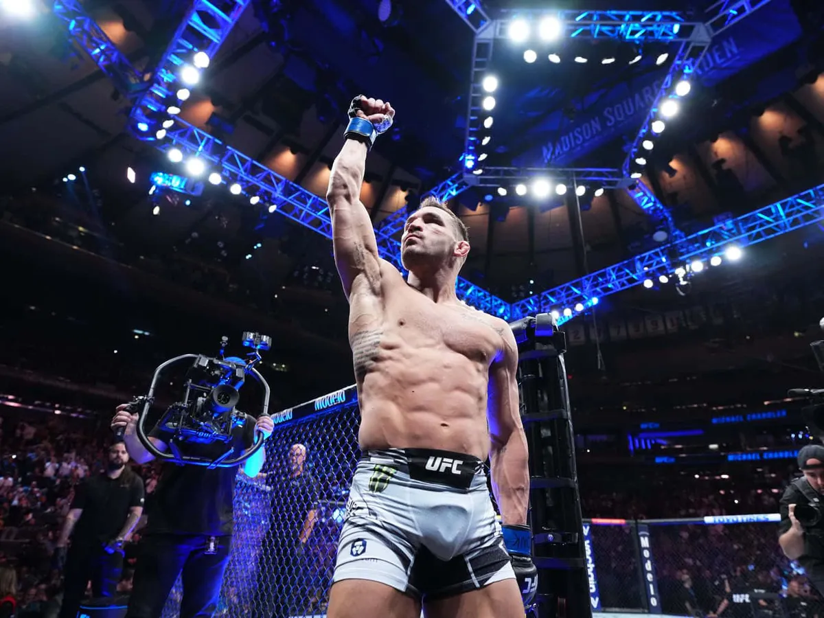 Mateusz Gamrot Secures Victory at UFC 327