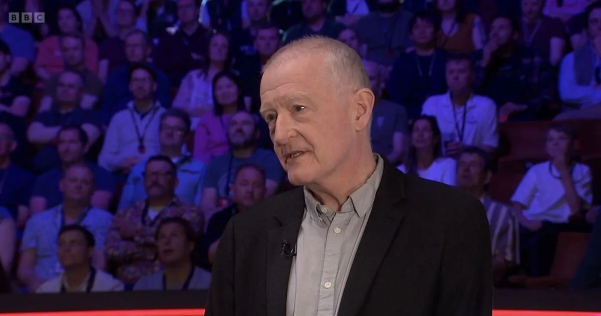 Dennis Taylor Predicts Zhao Xintong’s Title Defense