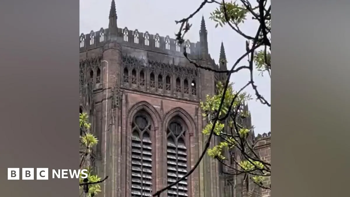 Liverpool cathedral: Fire Breaks Out at