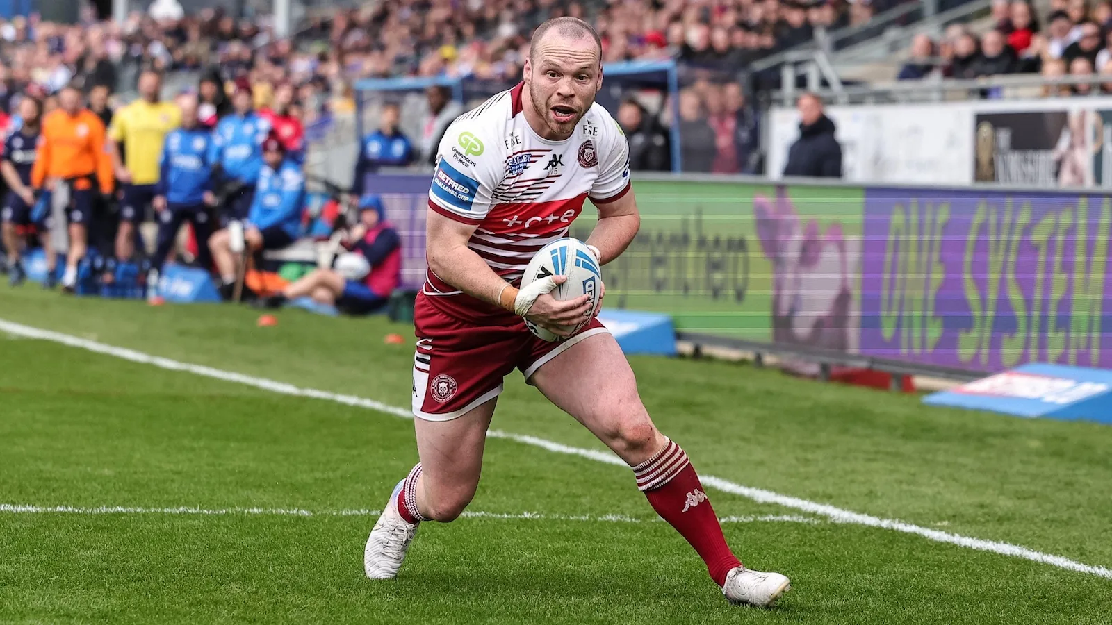 Super League: Hull FC 16-20 Wigan: Warriors go third with fightback win