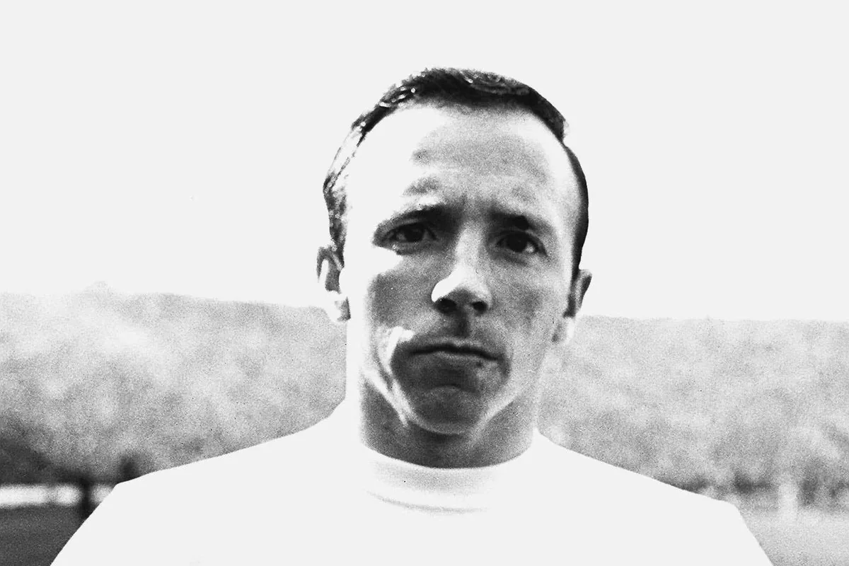Stockport coroner links Nobby Stiles’ death to brain condition from heading footballs