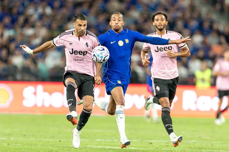 Hong Kong: Mudryk returns in Chelsea defeat to Juventus